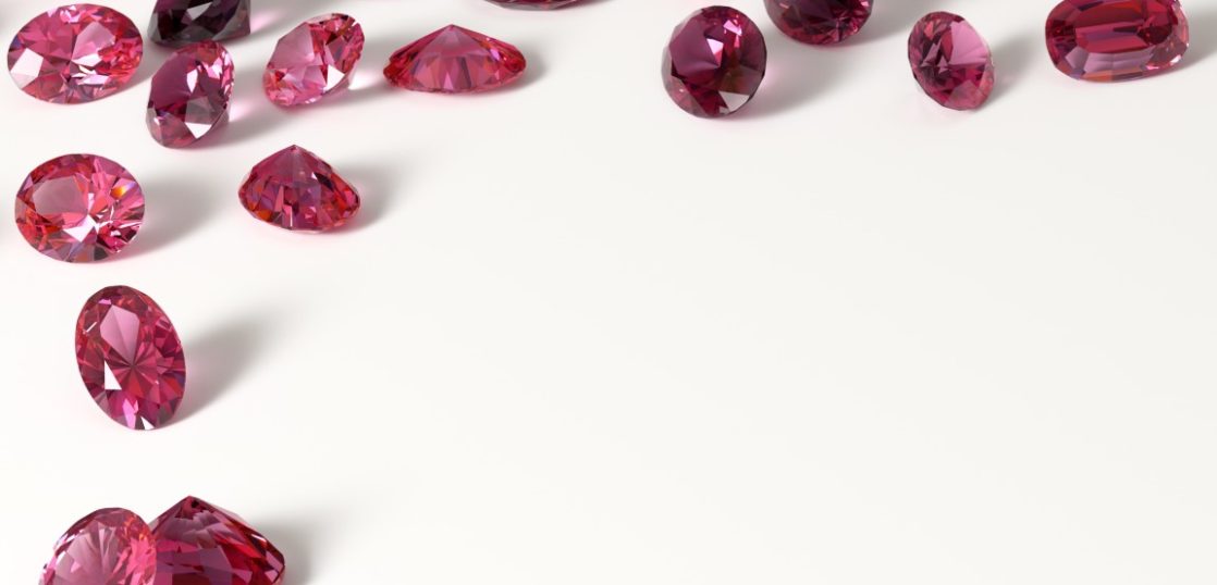 恋愛運up 深紅のルベライトの特徴とピンクトルマリンとの違いを解説 Jewelryrola 公式サイト